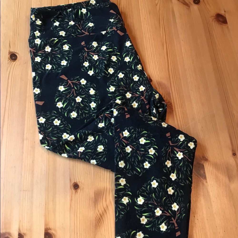 Lularoe TC Leggings flowers and trees